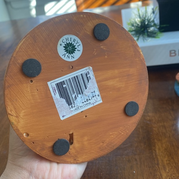 Cheryl Ann Santa - Picture 5 of 5